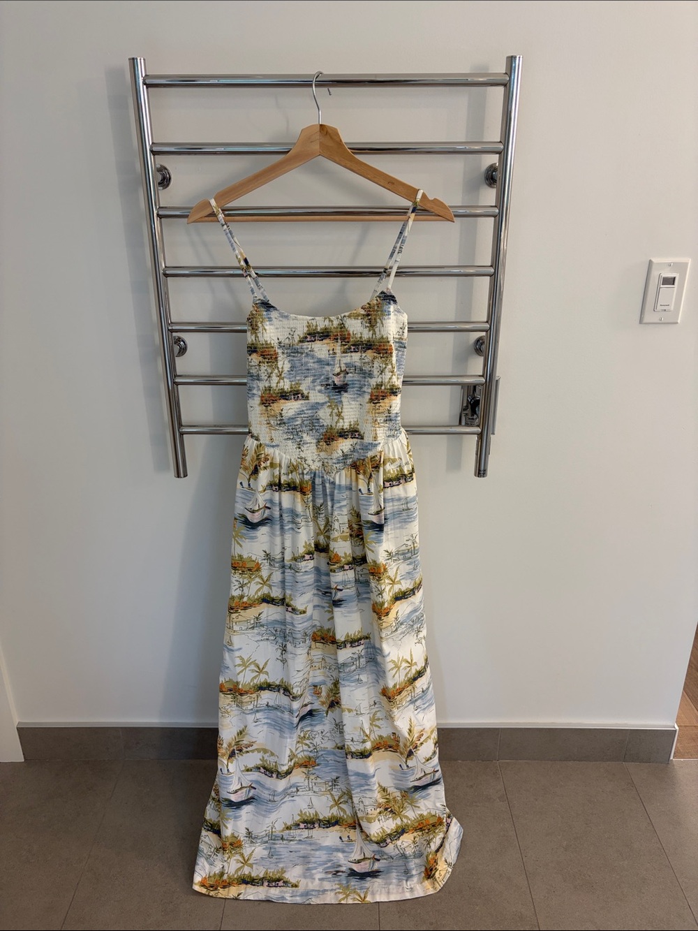 Abercrombie & Fitch White Scenic-Print Midi Dress - Small Tall